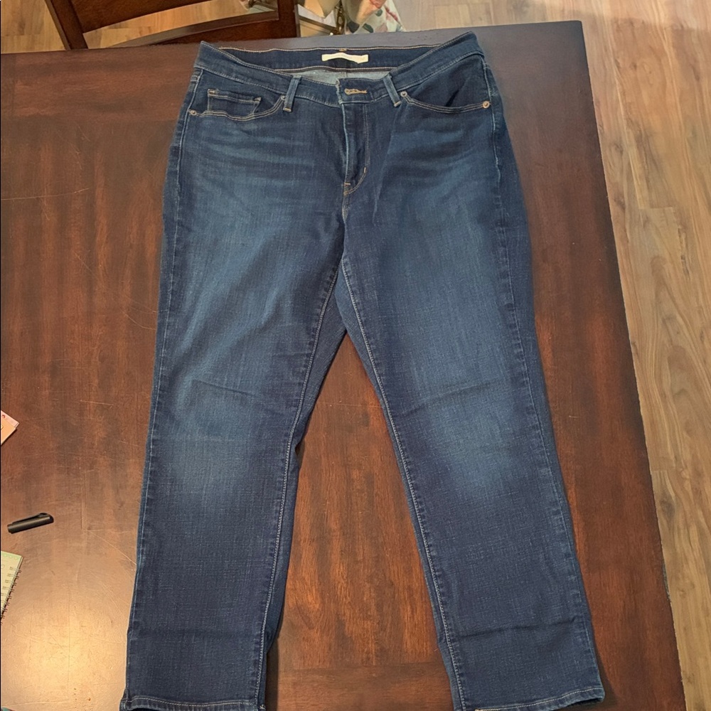 Levi's Women's Dark Blue Straight Leg Jeans